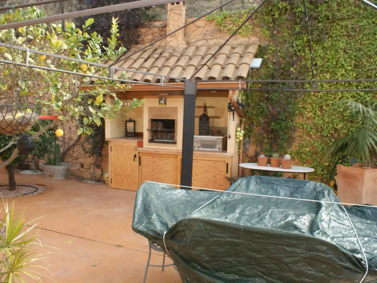 Piso en venta en Busot Terraza de Piso en venta en Busot con Aire acondicionado, Calefacción y Jardín privado