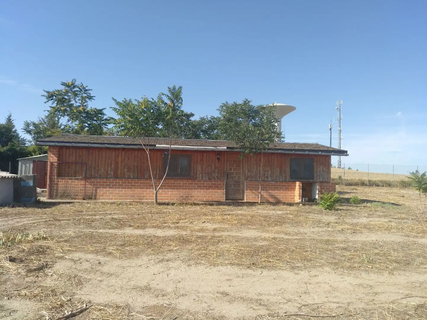 Exterior view of Houses for sale in Laguna de Duero  with Private garden