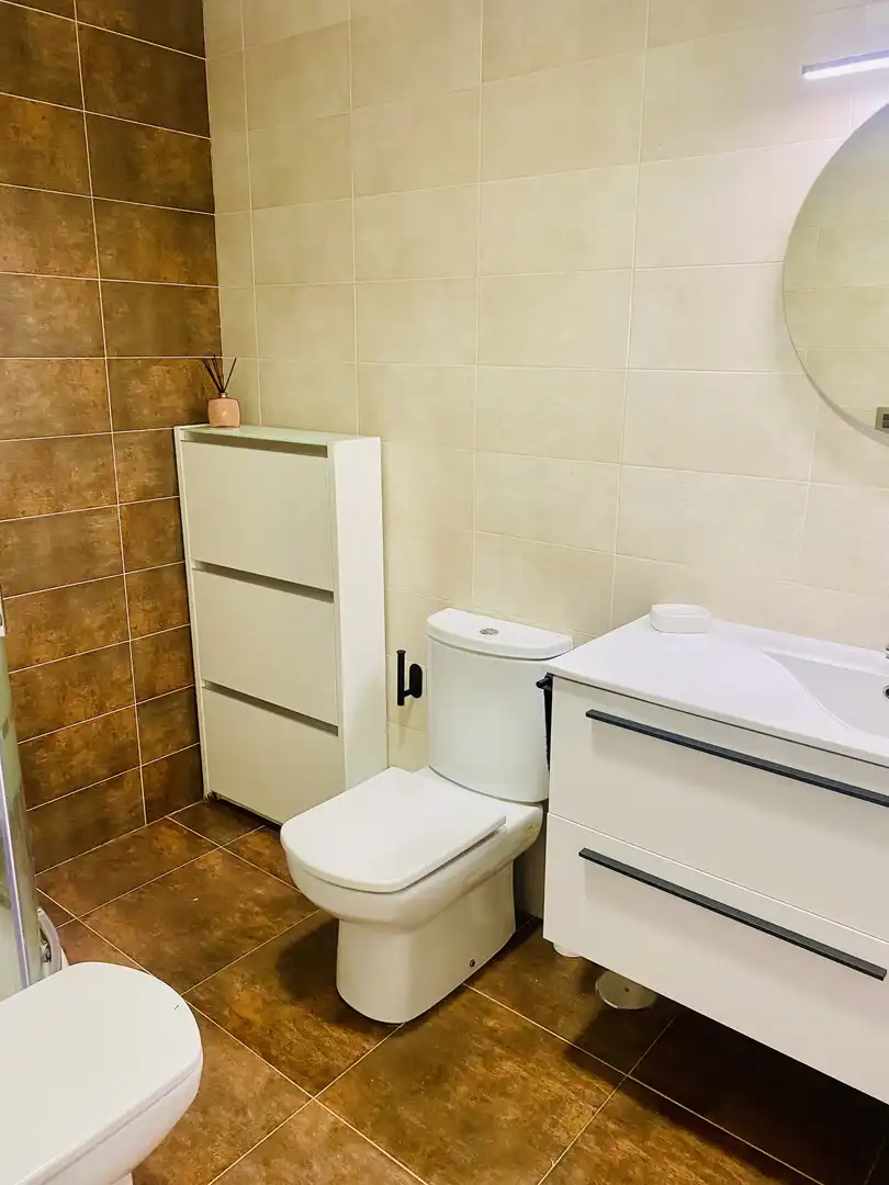 Piso de alquiler en Carrer Francisco Soler, 17, Elche / Elx Baño de Piso de alquiler en Elche / Elx con Aire acondicionado, Terraza y Piscina