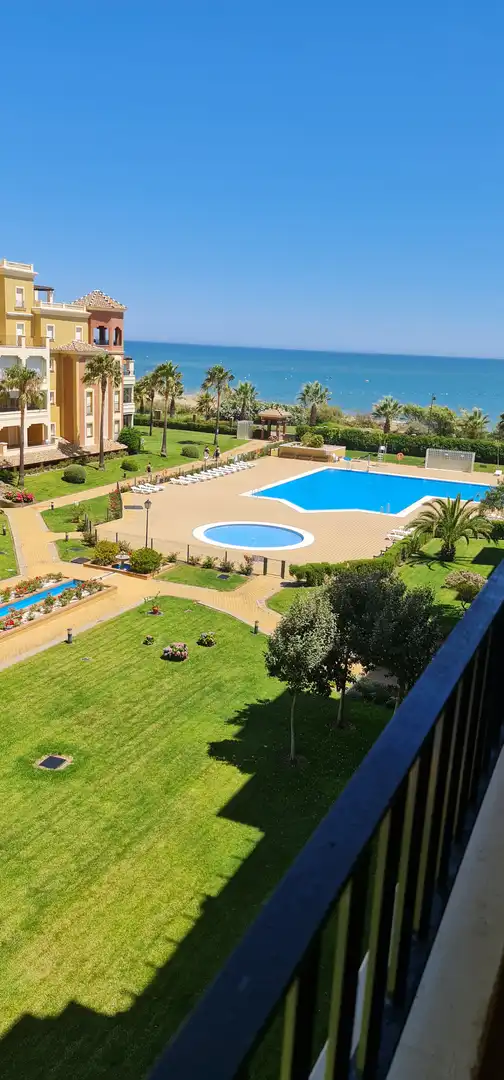 Piscina de Piso de alquiler en Ayamonte con Aire acondicionado, Calefacción y Jardín privado