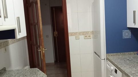 Piso en venta en Calle Martínez Molina, 25, Ctra. Circunvalación - La Magdalena, Jaén Capital - imagen 2 Foto 2 de Piso en venta en Calle Martínez Molina, 25, Ctra. Circunvalación - La Magdalena, Jaén Capital
