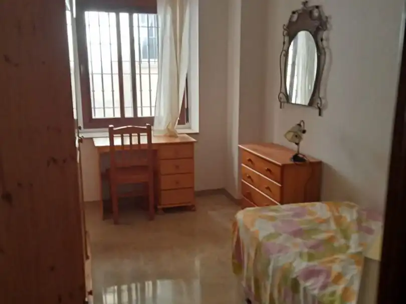 Piso en venta en Calle Martínez Molina, 25, Jaén Capital Habitación de Piso en venta en Jaén Capital con Aire acondicionado y Terraza