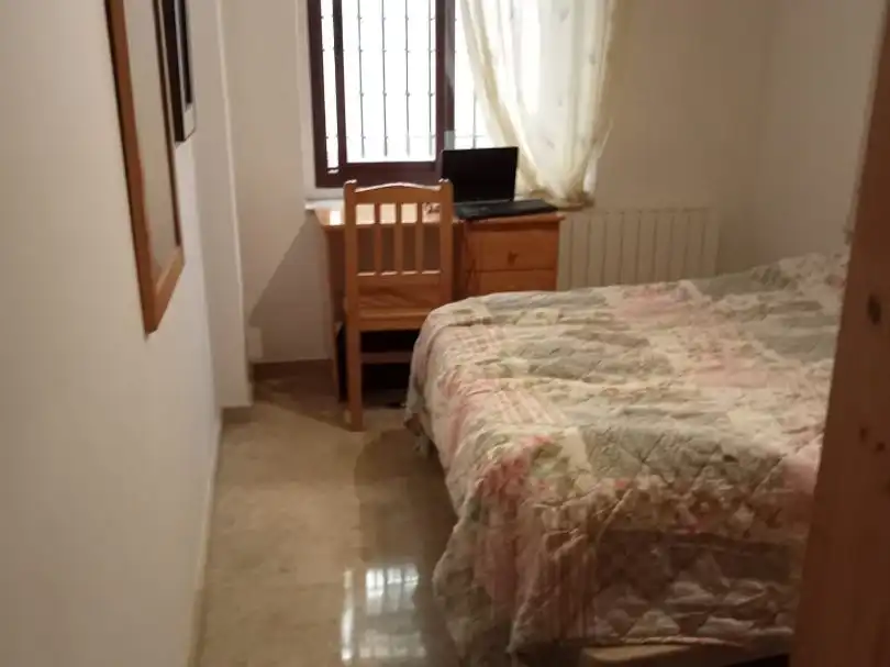 Piso en venta en Calle Martínez Molina, 25, Jaén Capital Habitación de Piso en venta en Jaén Capital con Aire acondicionado y Terraza
