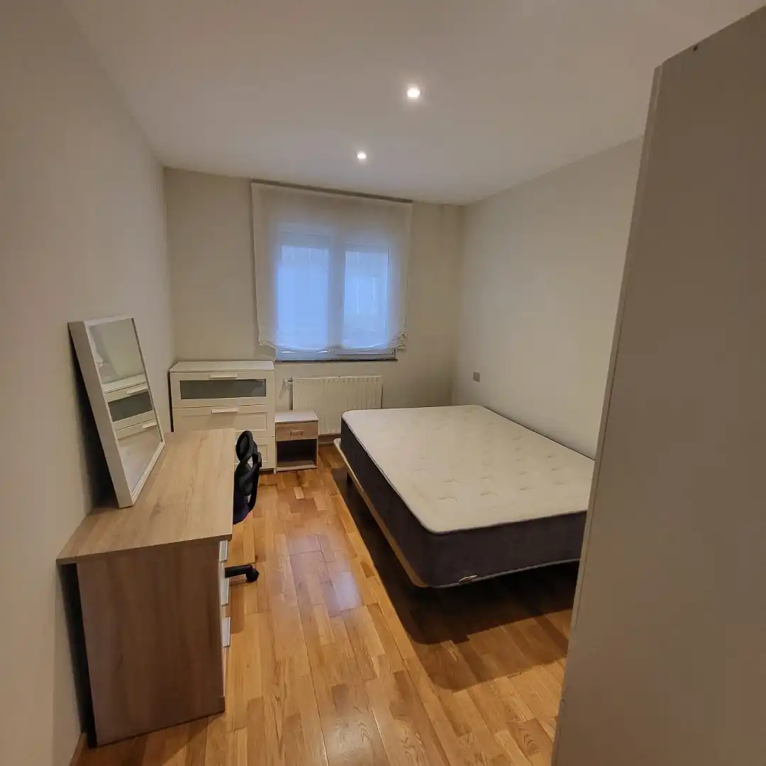 Piso de alquiler en Montero Ríos, San Roque - As Fontiñas Habitación de Piso de alquiler en Lugo con Calefacción, Parquet y Trastero