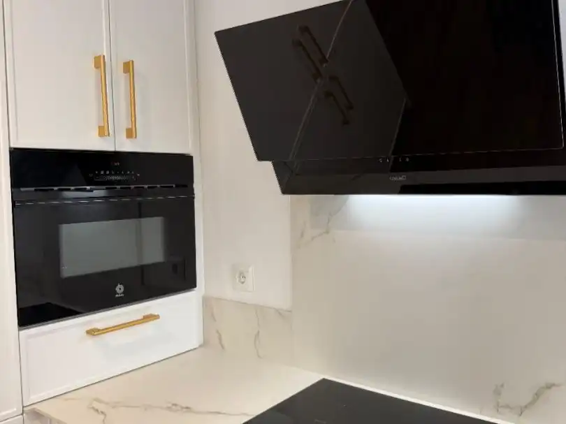 Flat for sale in Calle Horacio Lengo, 17, La Unión - Cruz de Humilladero - Los Tilos Kitchen of Flat for sale in Málaga Capital with Air Conditioner