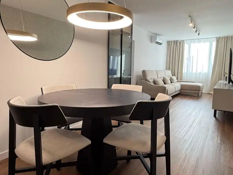Flat for sale in Calle Horacio Lengo, 17, La Unión - Cruz de Humilladero - Los Tilos Dining room of Flat for sale in Málaga Capital with Air Conditioner