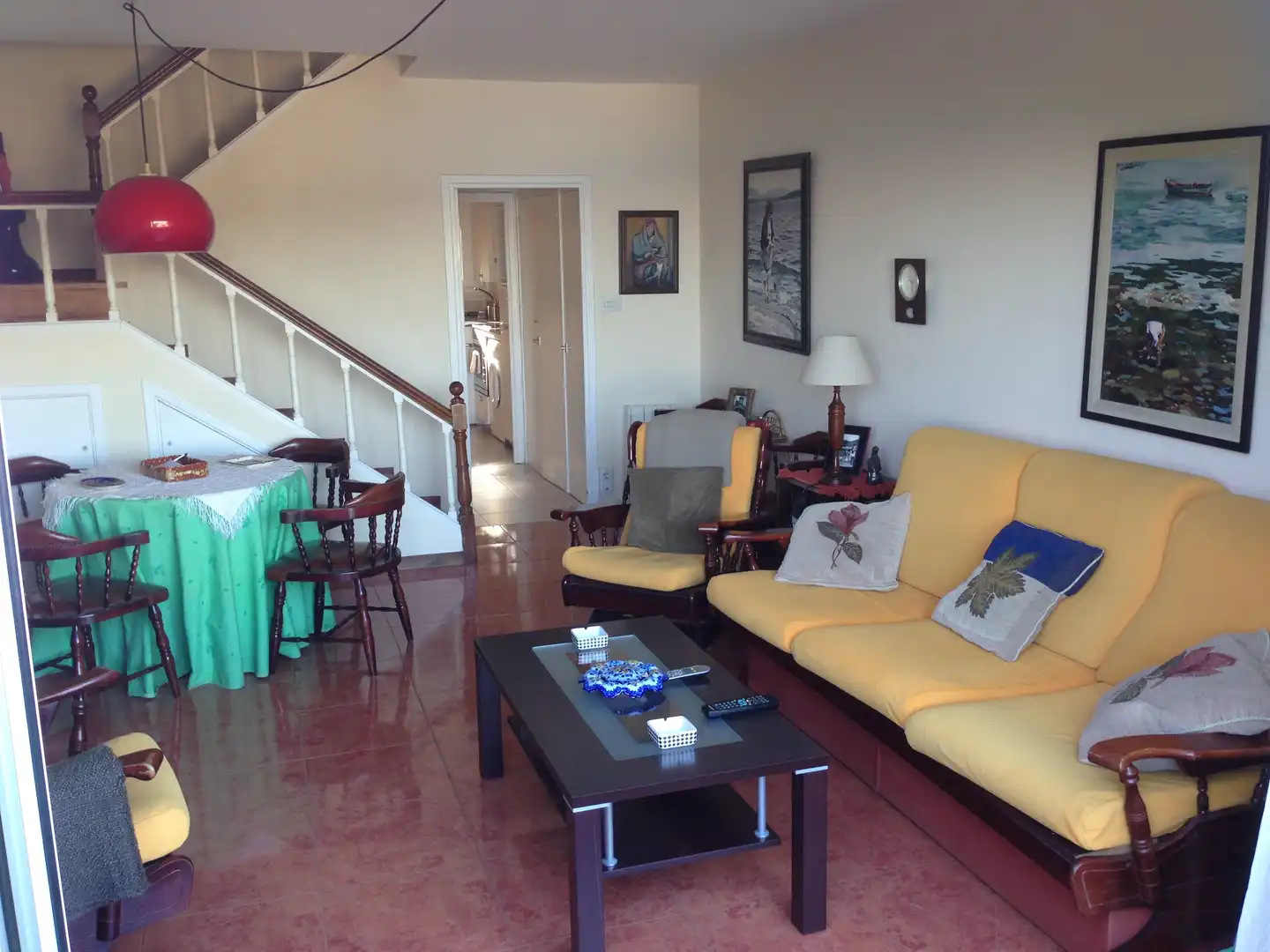 Dúplex de alquiler en Rúa Mioporos, 117, Perillo Sala de estar de Dúplex de alquiler en Oleiros con Calefacción, Jardín privado y Terraza
