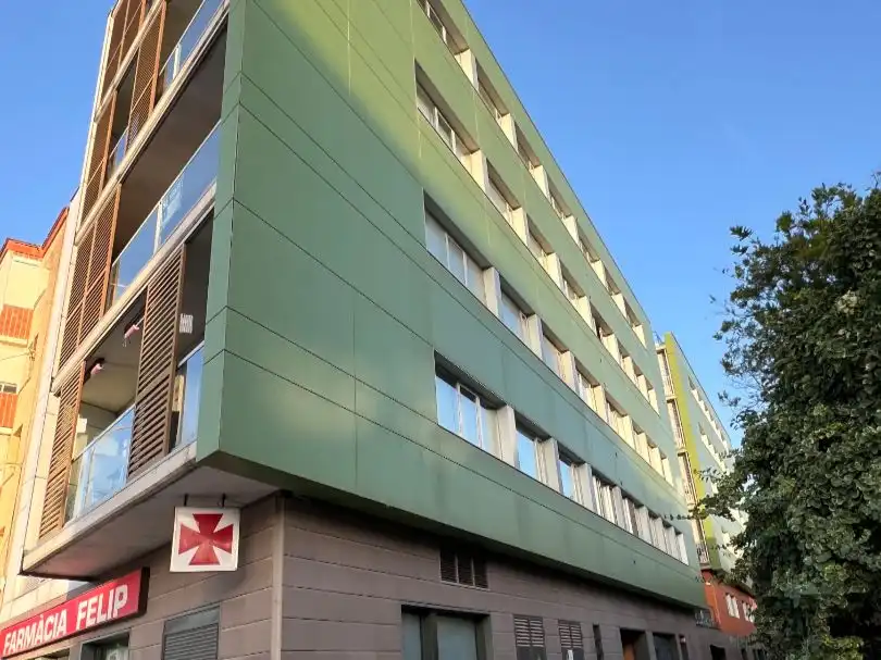 Dúplex en venta en Avinguda General Prim, 6, Montblanc Vista exterior de Dúplex en venta en Montblanc con Aire acondicionado, Terraza y Balcón