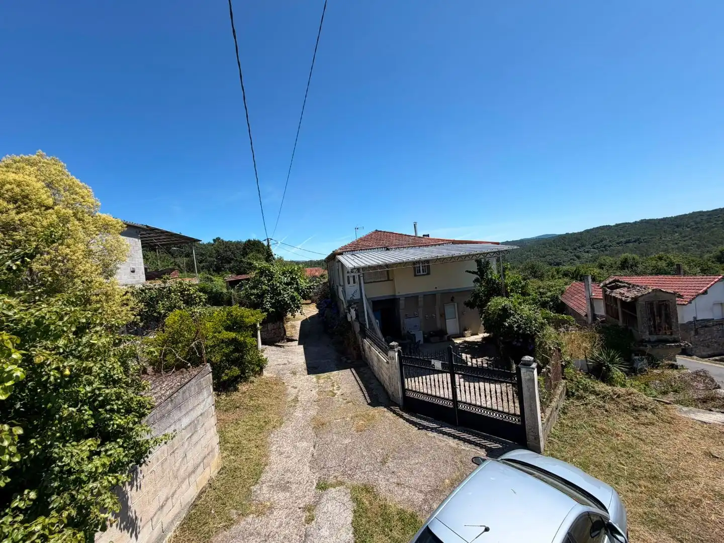 Casa o xalet en venda a Lugar San Bainto, 20, Maside Vista exterior de Casa o xalet en venda en Maside amb Calefacció, Terrassa i Moblat