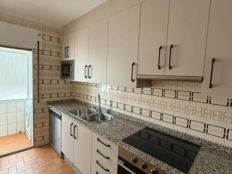 Flat for rent in Calle Jardinera, 25, Arrabal - Carrel - San Julián Kitchen of Flat for rent in Teruel with Heating, Furnished and Balcony