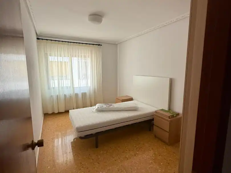 Flat for rent in Calle Jardinera, 25, Arrabal - Carrel - San Julián Bedroom of Flat for rent in Teruel with Heating, Furnished and Balcony