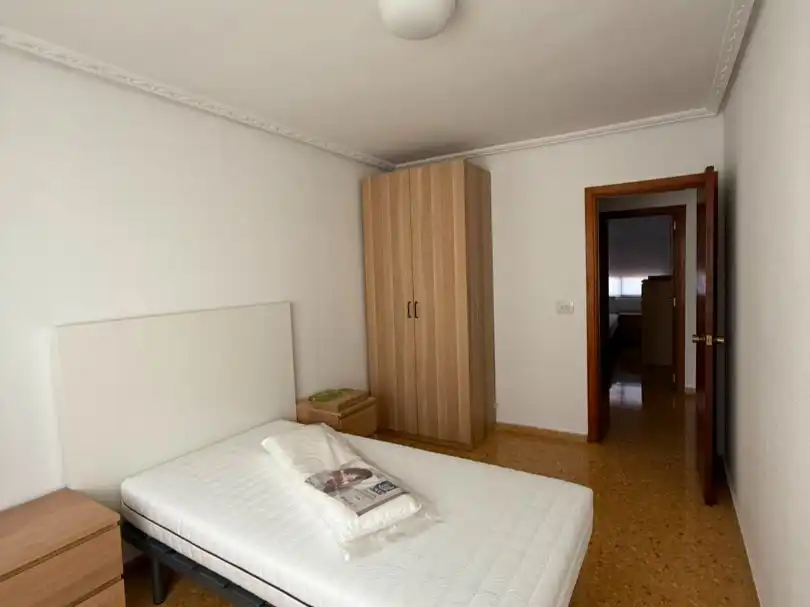 Flat for rent in Calle Jardinera, 25, Arrabal - Carrel - San Julián Bedroom of Flat for rent in Teruel with Heating, Furnished and Balcony