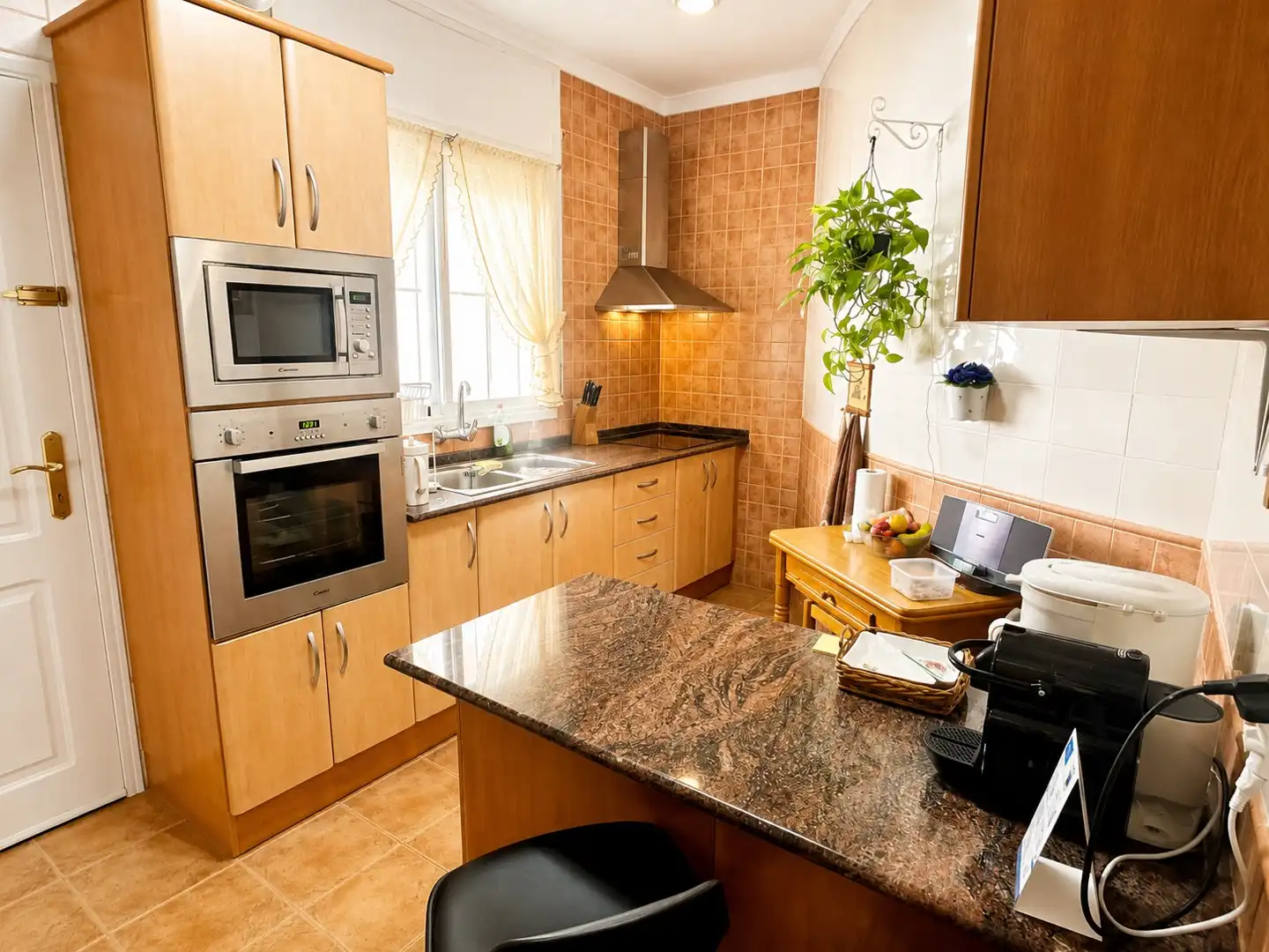 Küche von Wohnung zum Verkauf in Mont-roig del Camp mit Klimaanlage, Privatgarten und Parkett