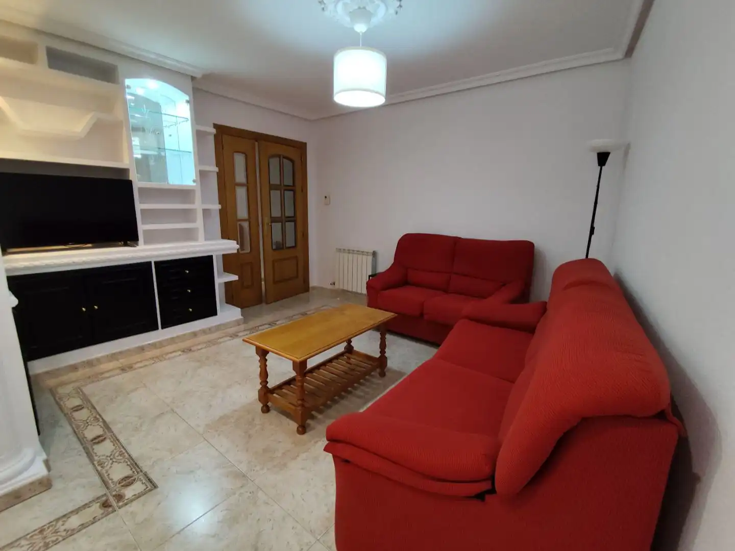 Room in Calle Olivares, 12, Puerta de Cuartos - Avda. de Portugal Living room of Flat for share in Talavera de la Reina with Heating, Terrace and Furnished