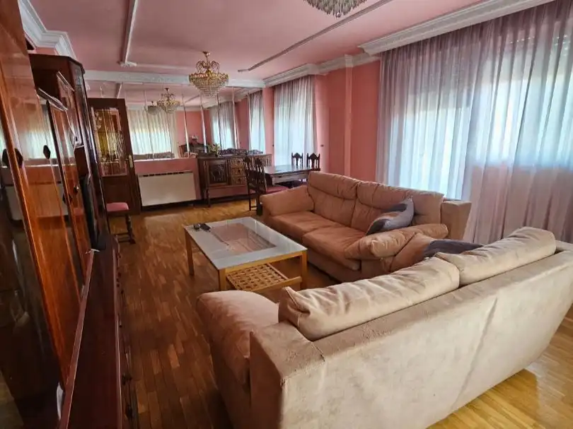 Flat for rent in Calle Cervantes, 3, Valverde de la Virgen Living room of Flat for rent in Valverde de la Virgen with Parquet flooring, Terrace and Storage room