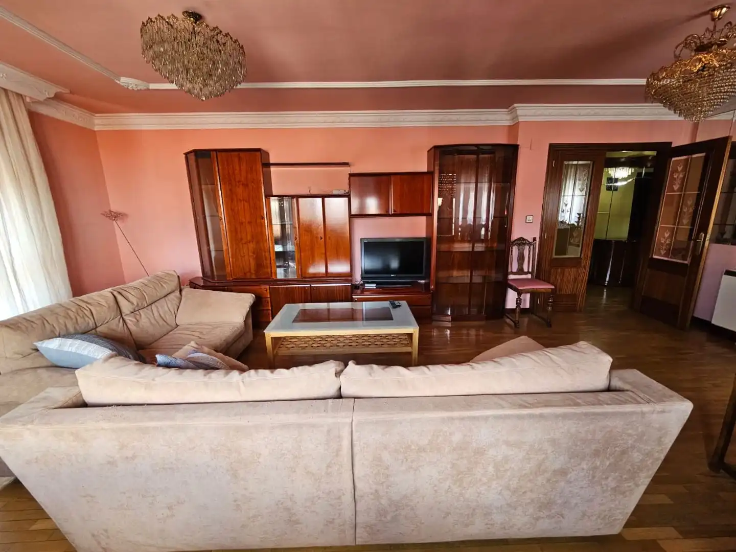 Flat for rent in Calle Cervantes, 3, Valverde de la Virgen Living room of Flat for rent in Valverde de la Virgen with Parquet flooring, Terrace and Storage room
