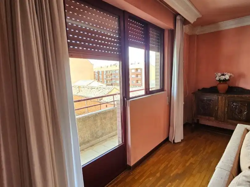 Flat for rent in Calle Cervantes, 3, Valverde de la Virgen Bedroom of Flat for rent in Valverde de la Virgen with Parquet flooring, Terrace and Storage room