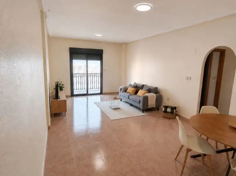 Living room of Flat for sale in Bigastro  with Terrace, Furnished and Balcony