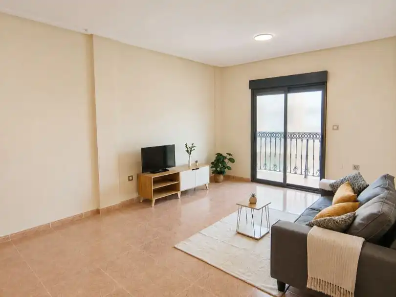 Living room of Flat for sale in Bigastro  with Terrace, Furnished and Balcony