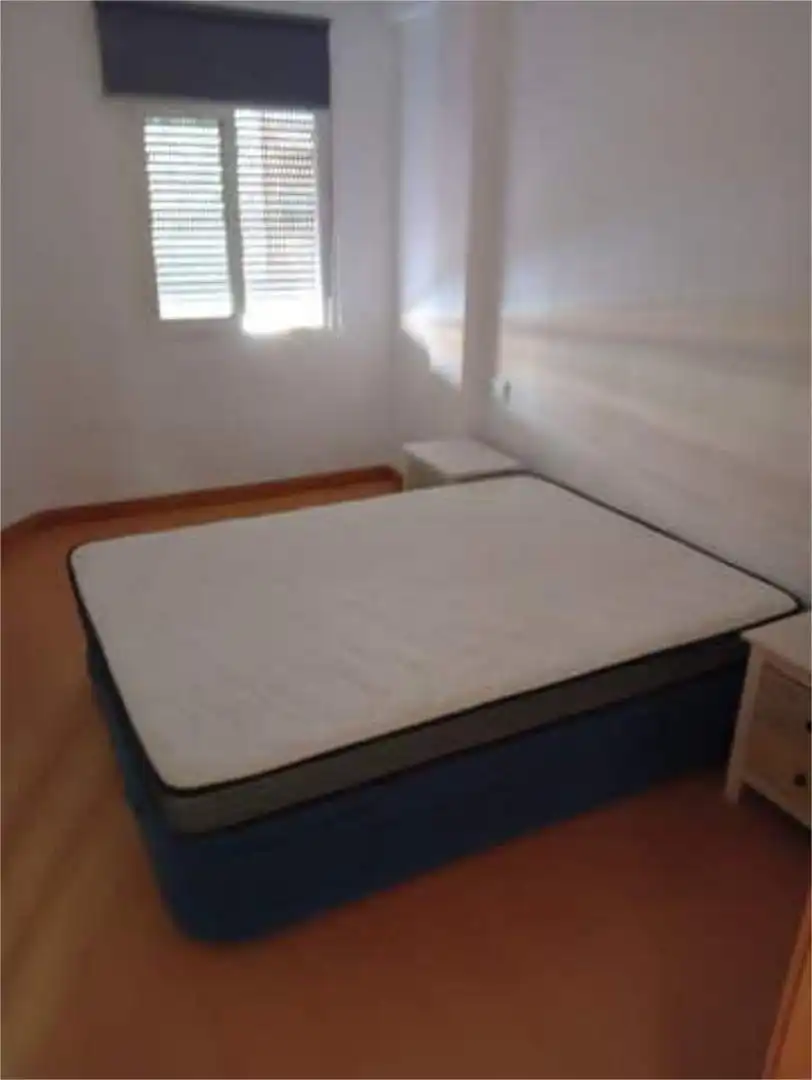 Habitación de Piso de alquiler en Madrid con Calefacción y Amueblado