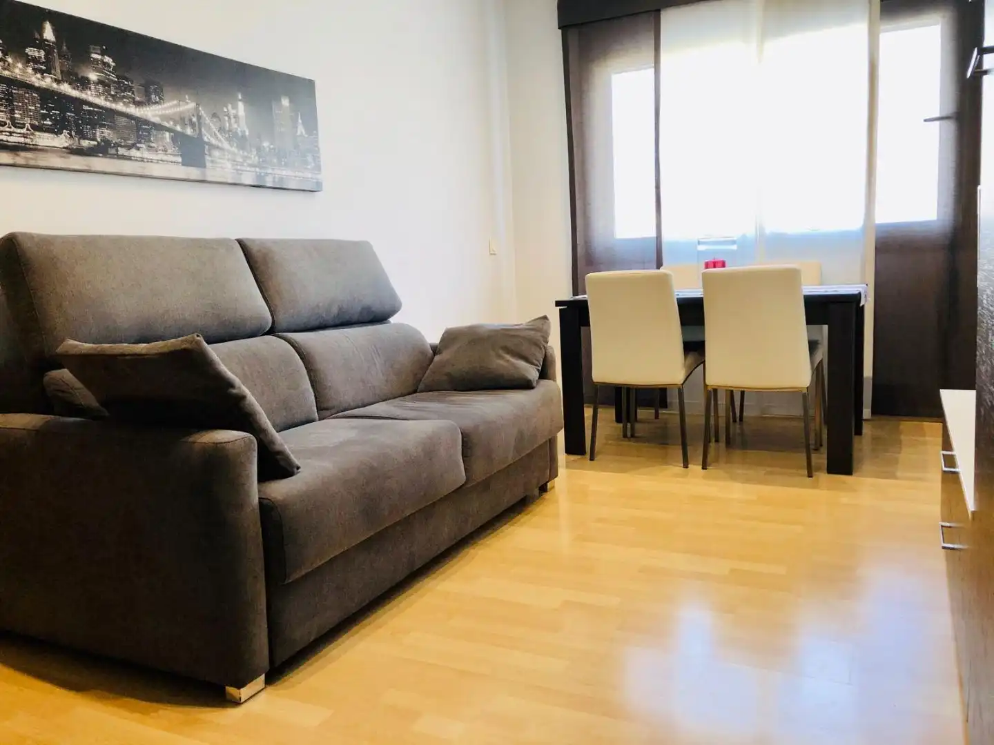 Flat for rent in Calle Pacífico, 18, Paseo Marítimo Oeste - Pacífico Living room of Flat for rent in Málaga Capital with Air Conditioner and Swimming Pool