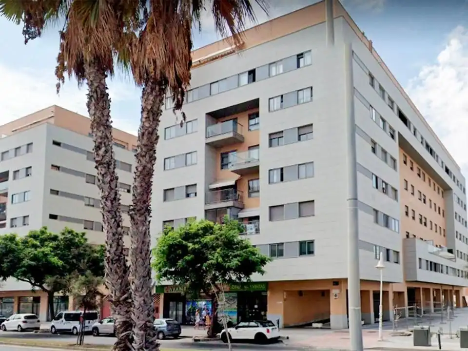 Flat for rent in Calle Pacífico, 18, Paseo Marítimo Oeste - Pacífico Exterior view of Flat for rent in Málaga Capital with Air Conditioner and Swimming Pool