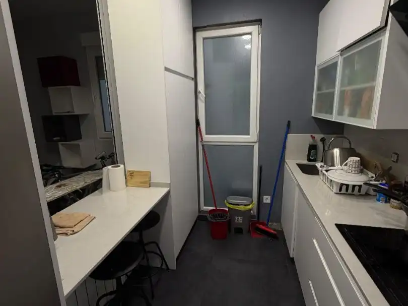Habitación en Calle del Doce de Octubre, 17, Ibiza de Madrid Cocina de Piso para compartir en Madrid con Aire acondicionado, Calefacción y Amueblado