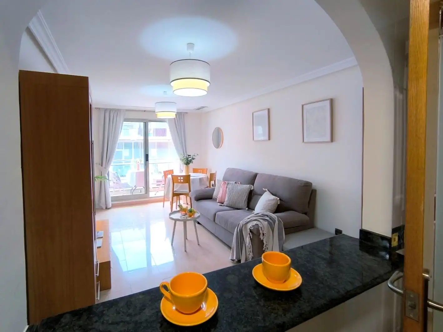 Sala de estar de Piso en venta en Guardamar del Segura con Aire acondicionado, Terraza y Balcón