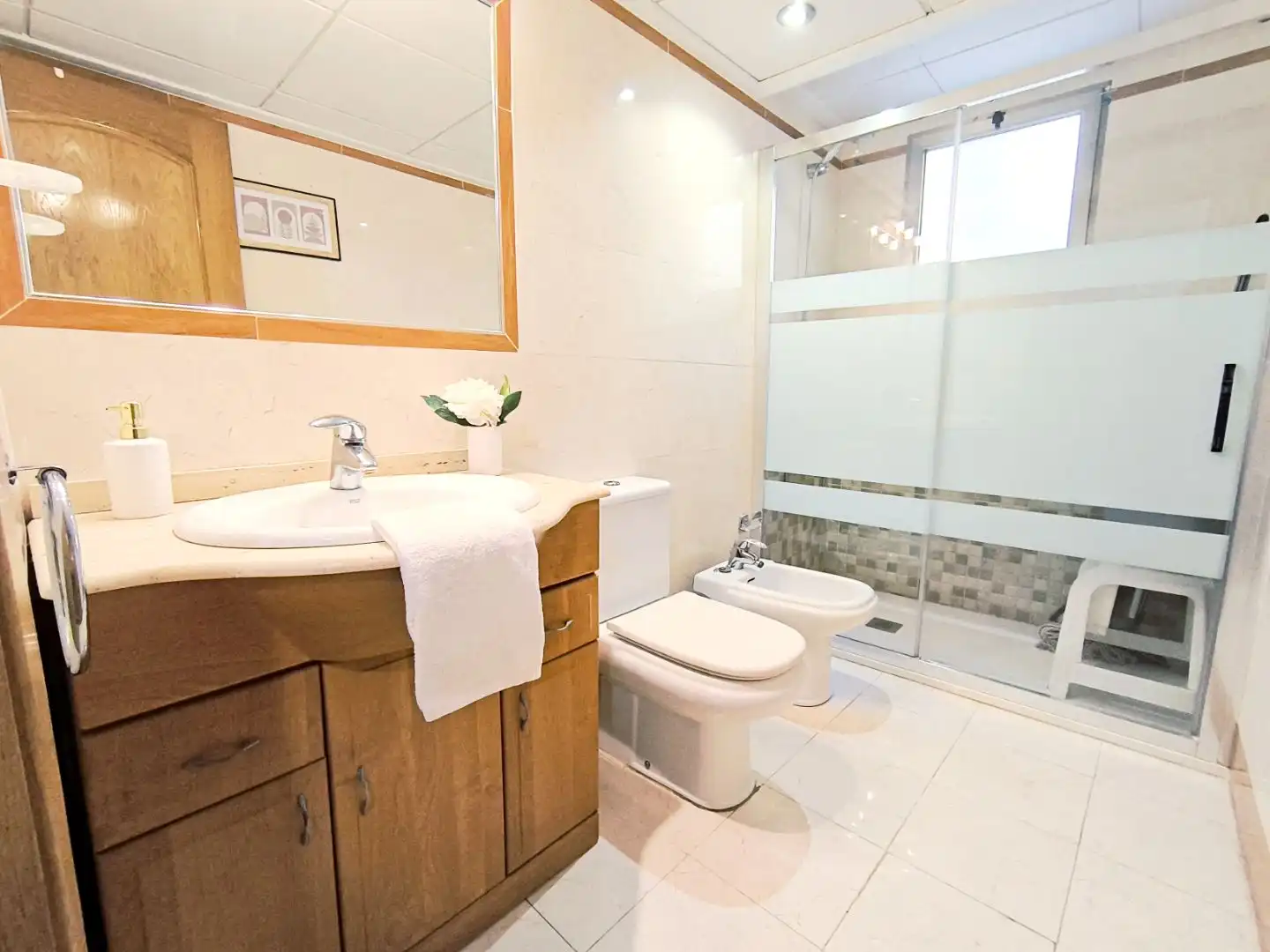 Baño de Piso en venta en Guardamar del Segura con Aire acondicionado, Terraza y Balcón