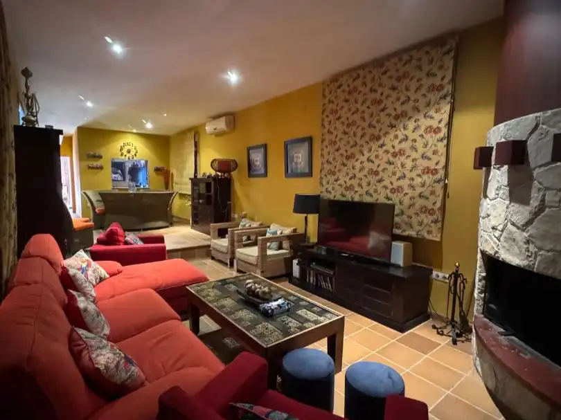 Casa o xalet en venda a Diseminado Lagos del Serrano Fase, 8, Los Lagos Casa o xalet en venda en Guillena amb Aire condicionat, Calefacció i Jardí privat