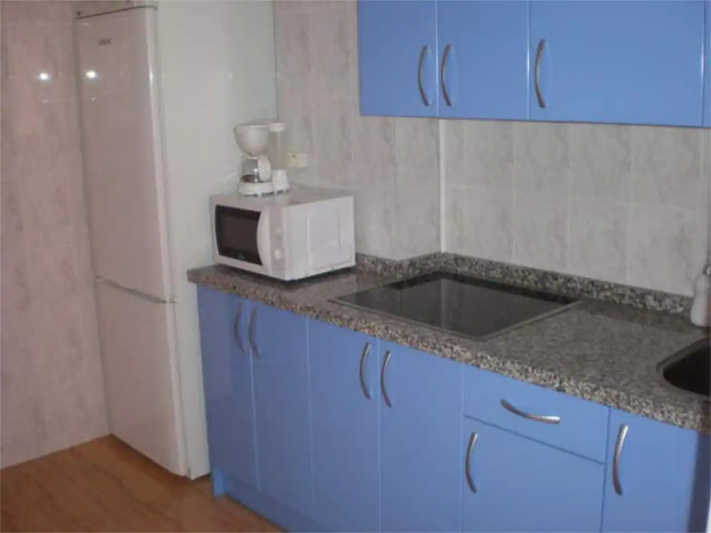 Cuina de Pis de lloguer en Valladolid amb Calefacció i Terrassa