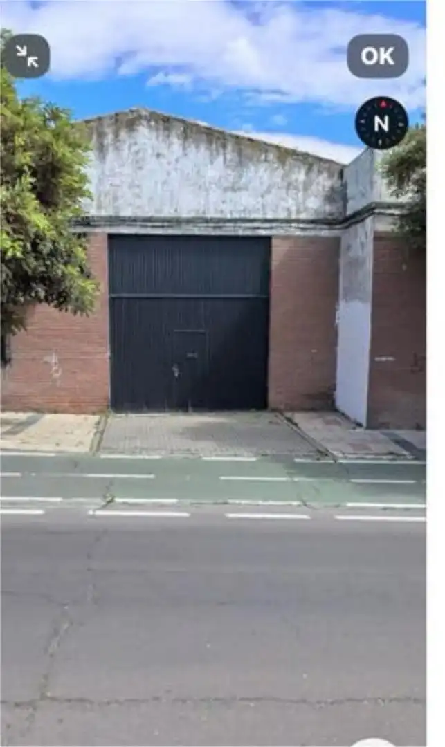 Parkplatz von Fabrikhallen zur Miete in Salamanca