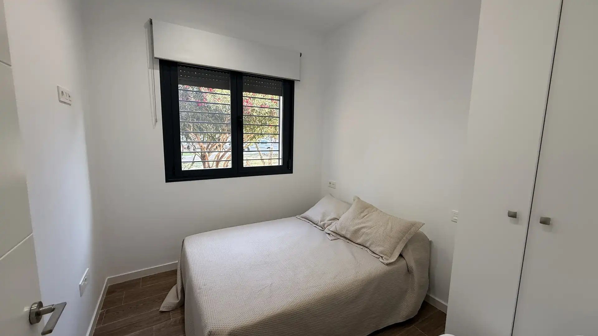 Piso de alquiler en Avenida Doctor Barnard, 6, El Hornillo Habitación de Piso de alquiler en Águilas con Aire acondicionado, Jardín privado y Terraza
