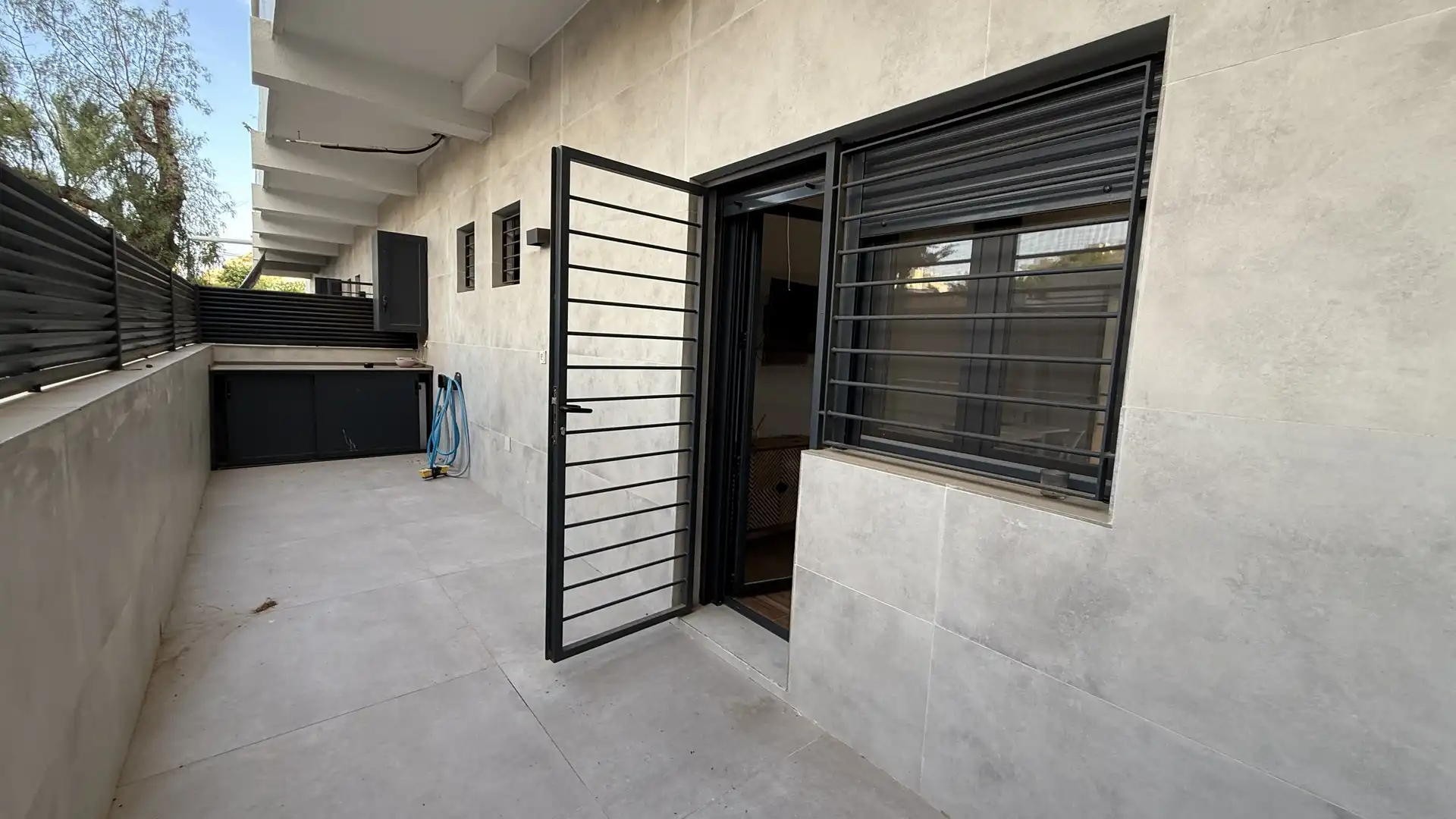 Piso de alquiler en Avenida Doctor Barnard, 6, El Hornillo Vista exterior de Piso de alquiler en Águilas con Aire acondicionado, Jardín privado y Terraza