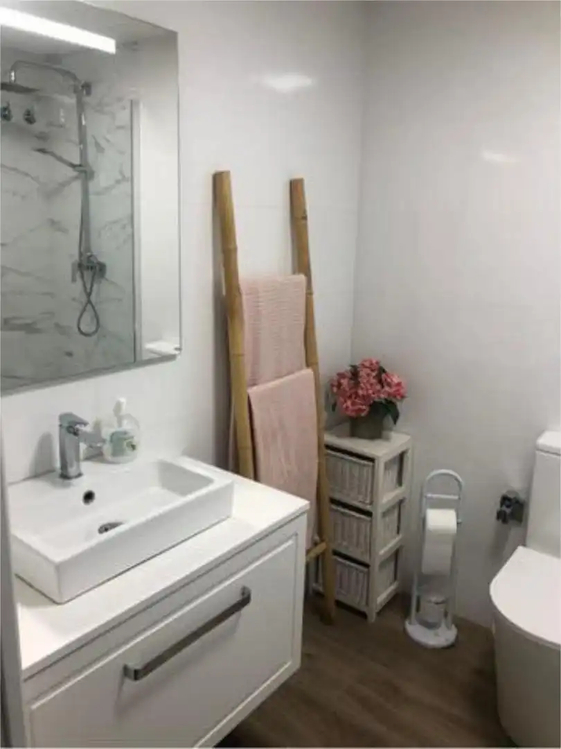 Piso de alquiler en Enguera Baño de Piso de alquiler en Enguera con Jardín privado, Terraza y Piscina
