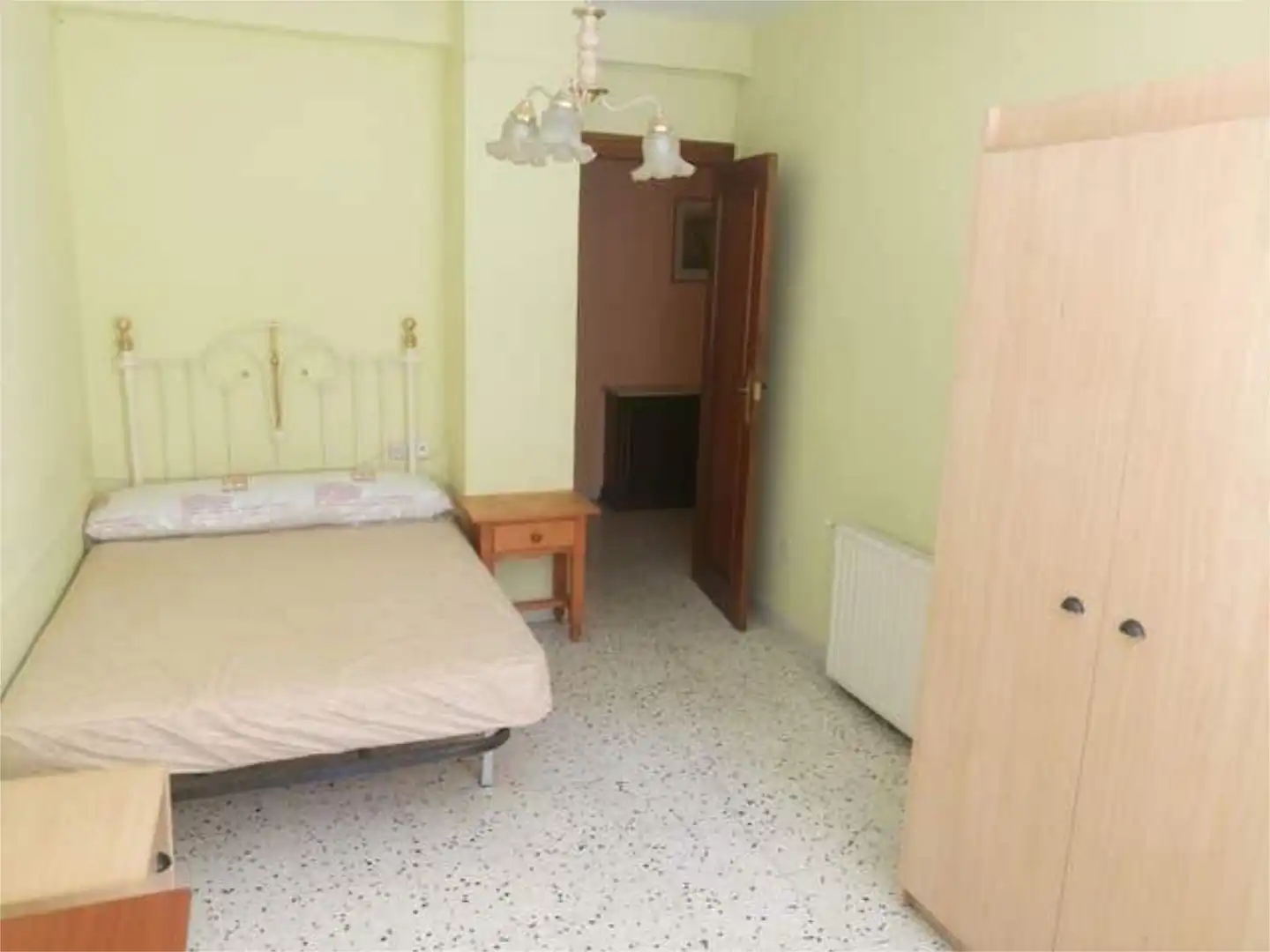 Flat for rent in Santo Domingo y San Martín Bedroom of Flat for rent in Huesca with Heating and Terrace