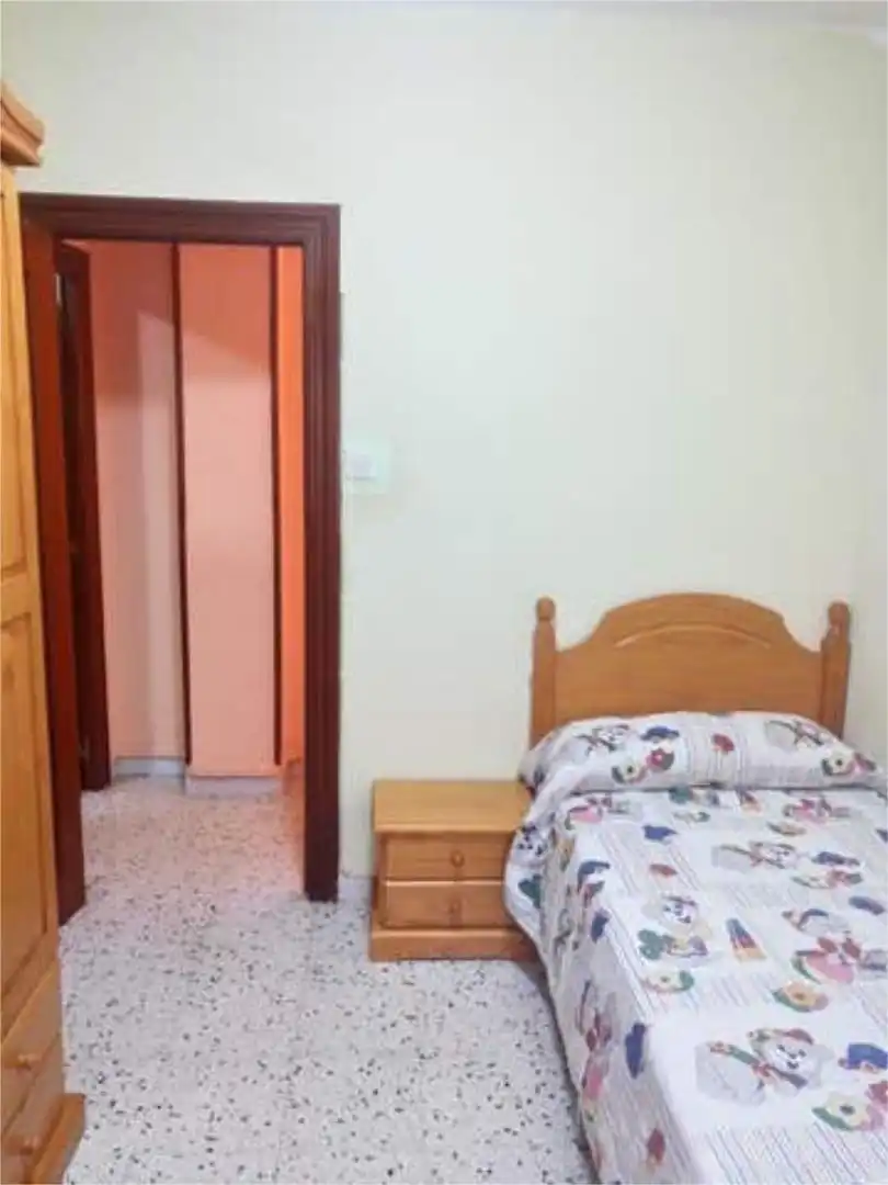 Flat for rent in Santo Domingo y San Martín Bedroom of Flat for rent in Huesca with Heating and Terrace