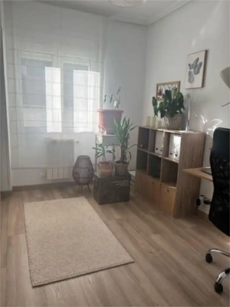 Wohnung zur Miete in Villalbilla de Burgos Wohnzimmer von Wohnung zur Miete in Villalbilla de Burgos mit Möbliert