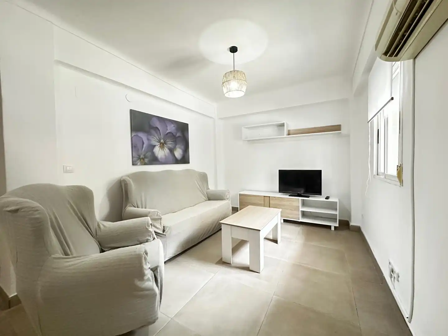 Duplexes for rent in Plaza Alegre, 18, El Plantinar – Avda. La Paz - El Juncal Living room of Duplexes for rent in Sevilla with Air Conditioner, Heating and Furnished