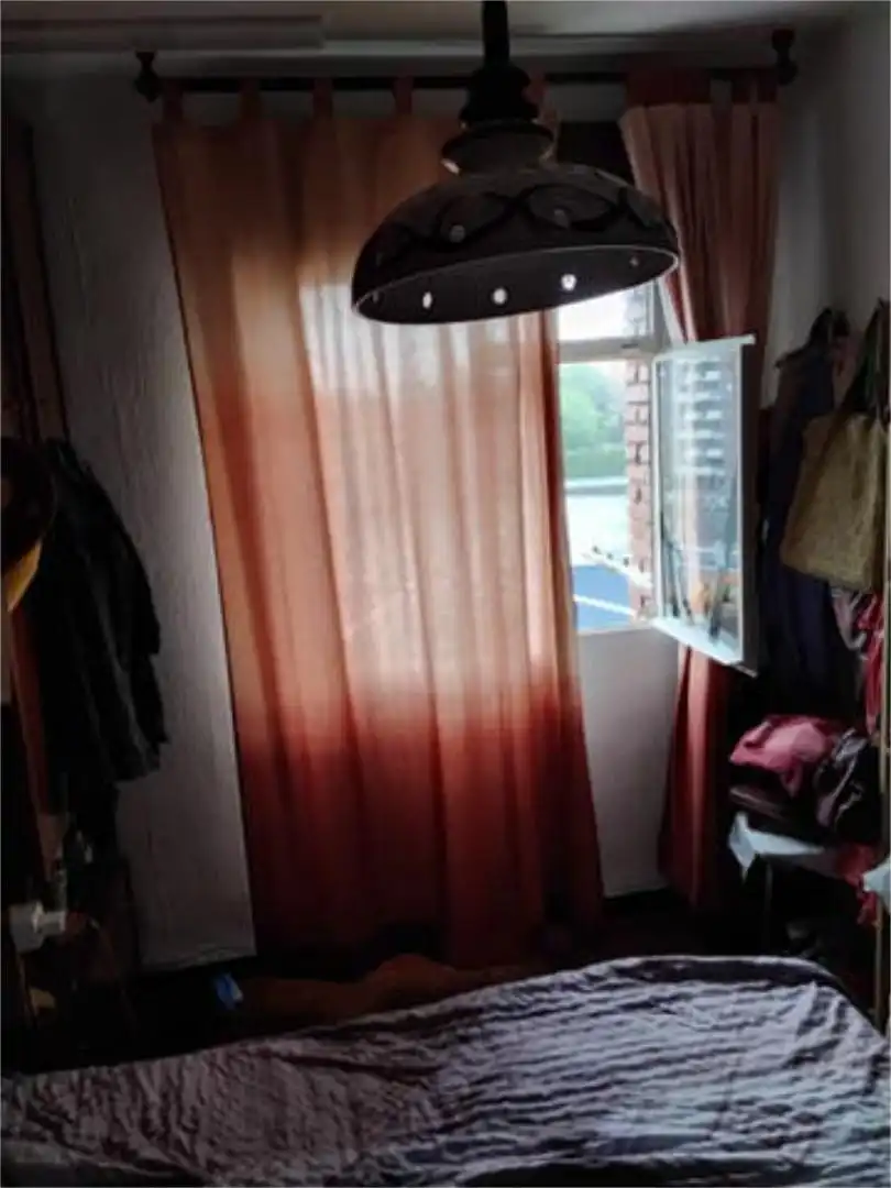 Habitación de Piso en venta en Avilés con Amueblado