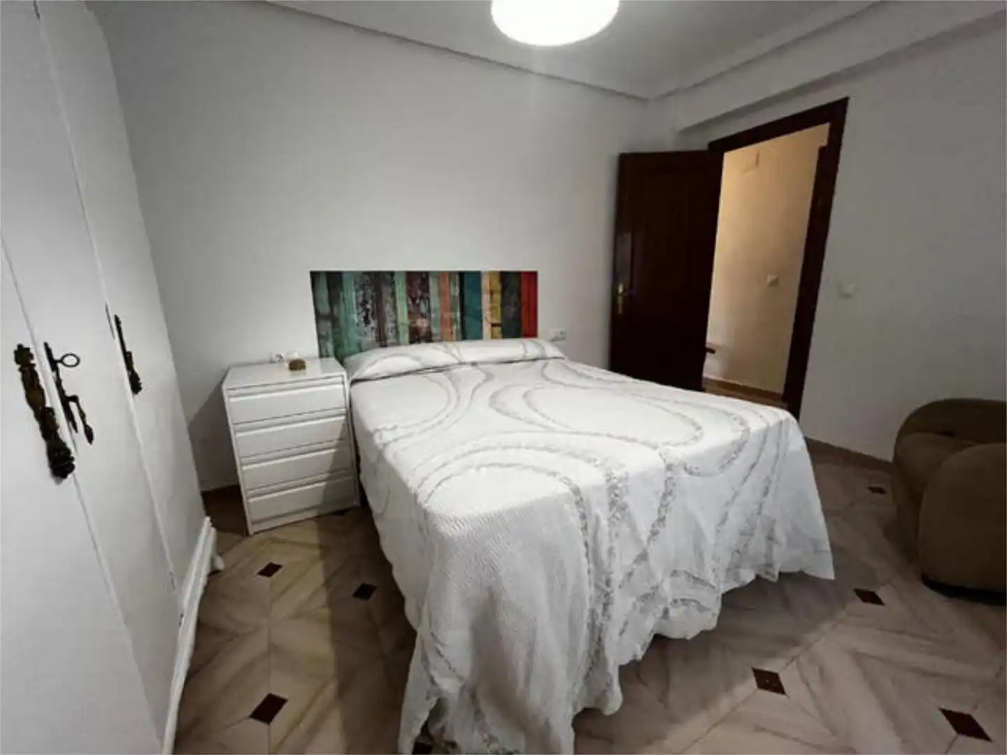 Bedroom of Flat for rent in Cuenca  with Heating, Terrace and Furnished