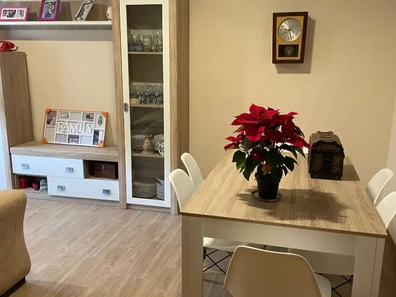 Casa o xalet en venda a Calle Alcalde Miguel Escudero, 36, Villarrobledo Menjador de Casa o xalet en venda en Villarrobledo amb Balcó