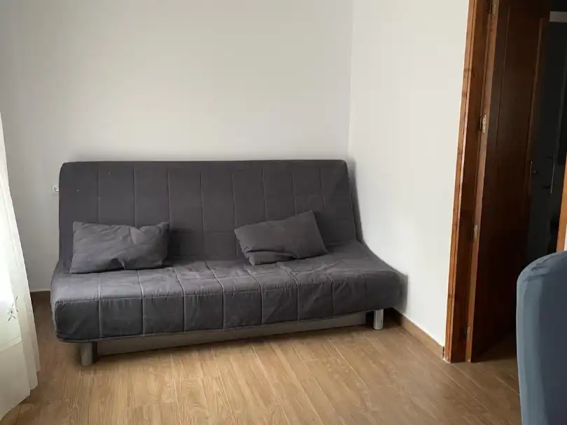 Casa o xalet en venda a Calle Alcalde Miguel Escudero, 36, Villarrobledo Dormitori de Casa o xalet en venda en Villarrobledo amb Balcó