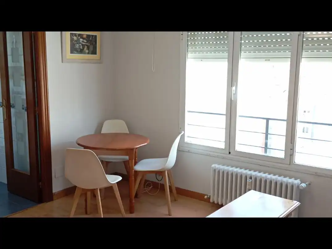 Comedor de Apartamento de alquiler en León Capital  con Calefacción, Parquet y Amueblado