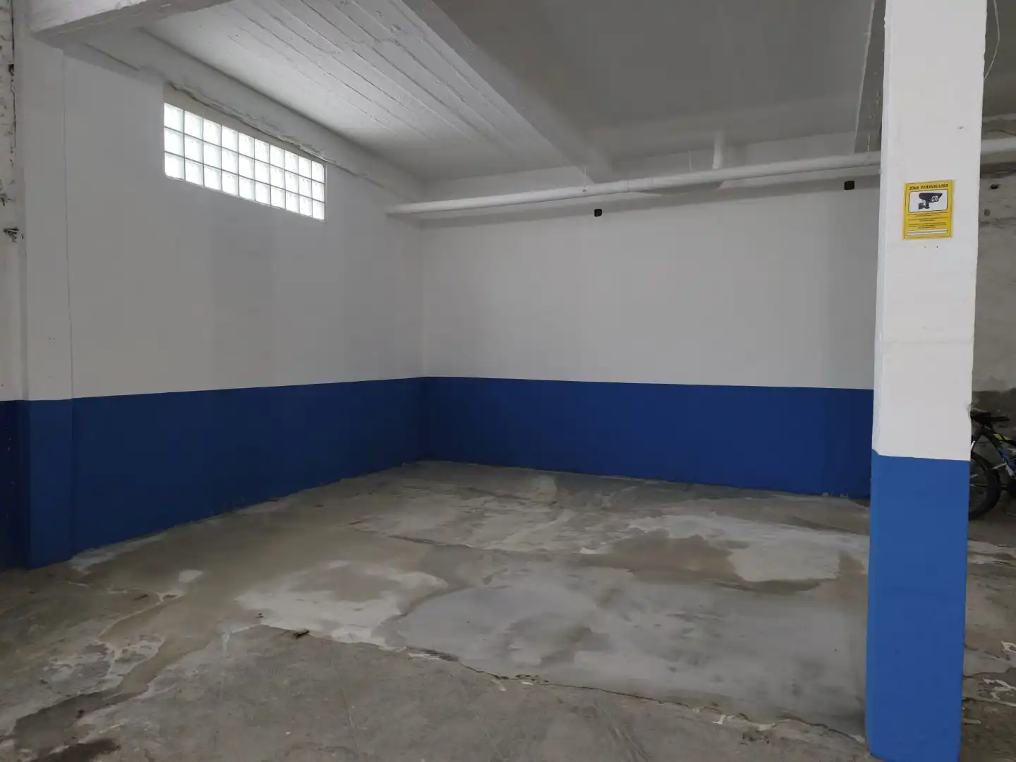 Garage for rent in Sevilla