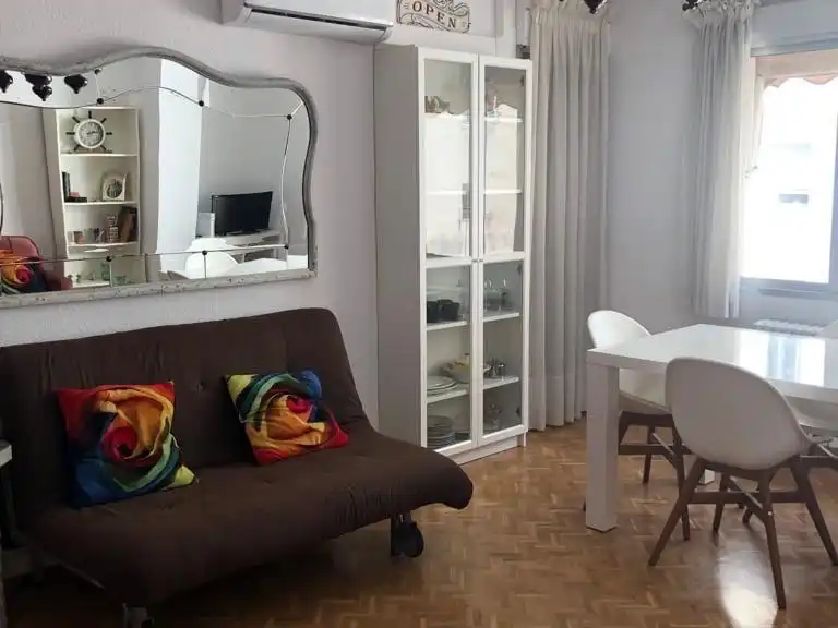 Flat for sale in Cuesta del Carmen, 11, Barrio del Centro Living room of Flat for sale in Salamanca with Air Conditioner, Heating and Parquet flooring