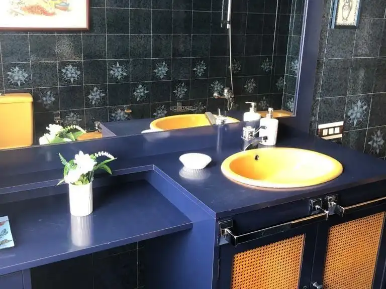 Flat for sale in Cuesta del Carmen, 11, Barrio del Centro Bathroom of Flat for sale in Salamanca with Air Conditioner, Heating and Parquet flooring
