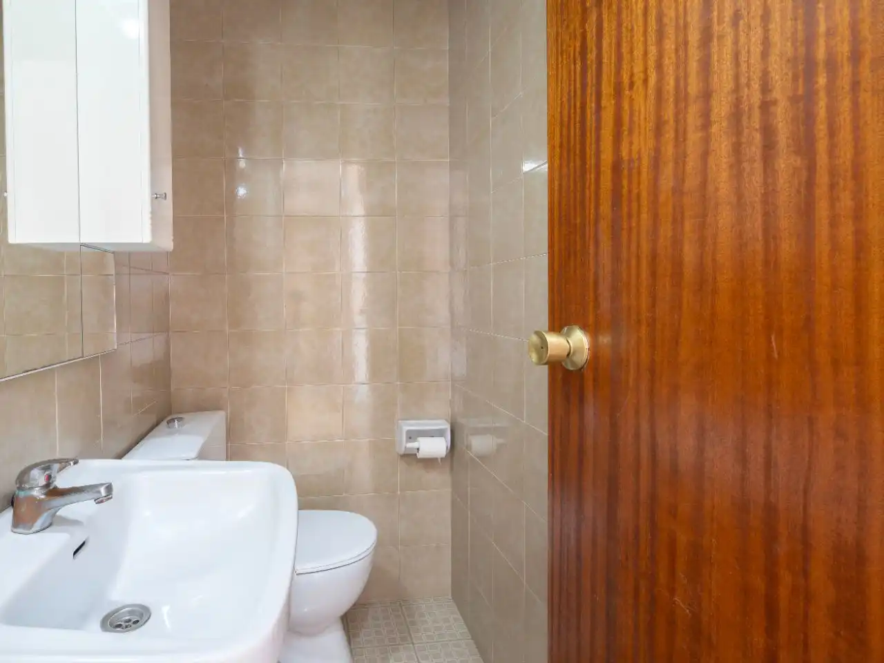Flat for sale in Horta Bathroom of Flat for sale in Barcelona Capital with Terrace and Balcony
