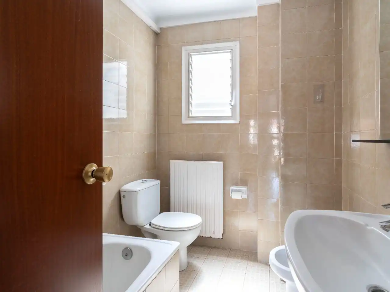 Flat for sale in Horta Bathroom of Flat for sale in Barcelona Capital with Terrace and Balcony