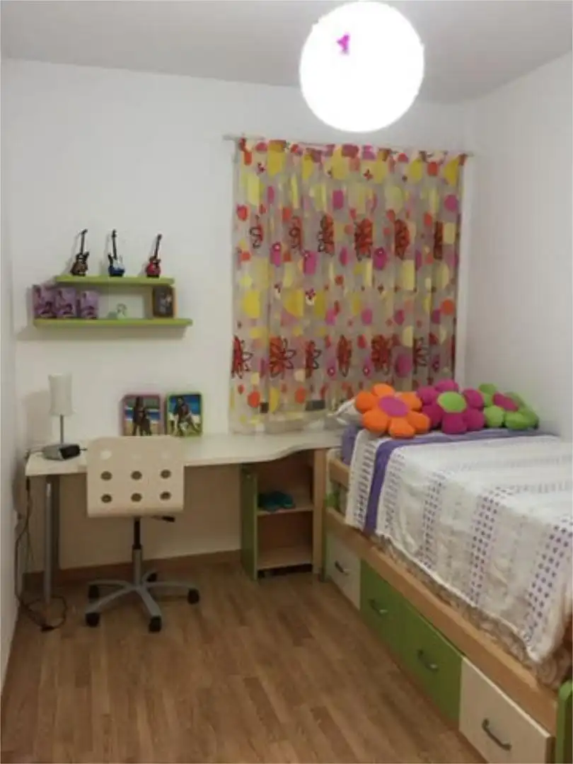 Bedroom of Flat for sale in La Línea de la Concepción  with Heating
